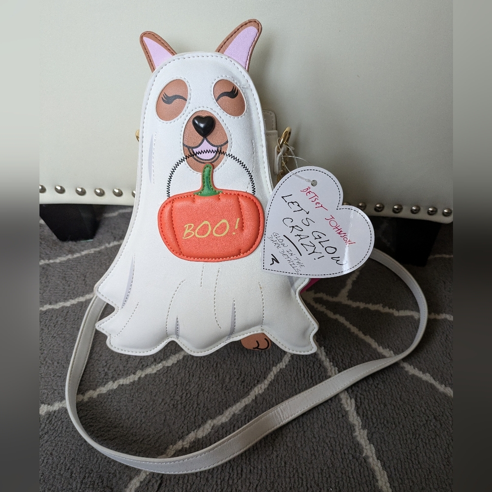 NWT Betsey Johnson Dog Kitch "Trick Or Treat Ghost "Glow in the dark Bag - Picture 3 of 16